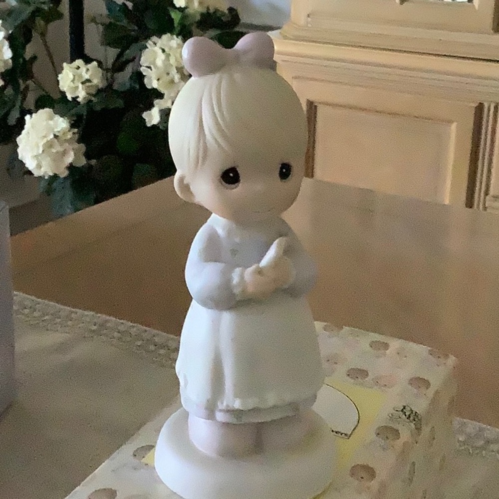 Precious Moments figurine